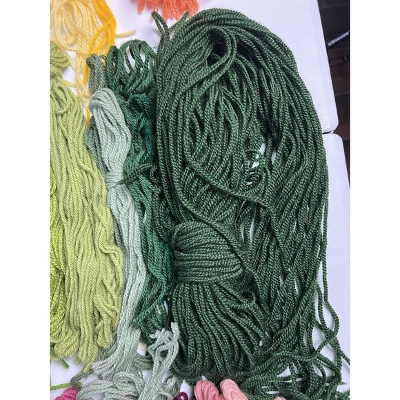 PATERNAYAN Persian Needlepoint Virgin Wool Yarn HUGE Lot Multiple Colors 2+ lbs - Picture 12 of 16